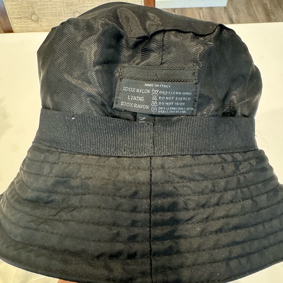 Authentic Prada hat - Picture 5 of 11